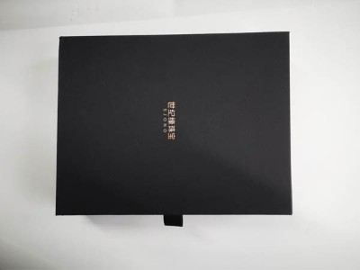 濟(jì)南包裝盒廠家為什么做首飾盒工期那么慢呢？